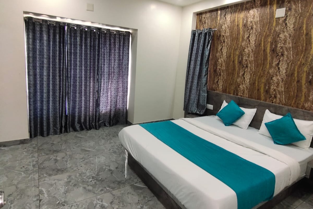 Hotel Thaker Inn